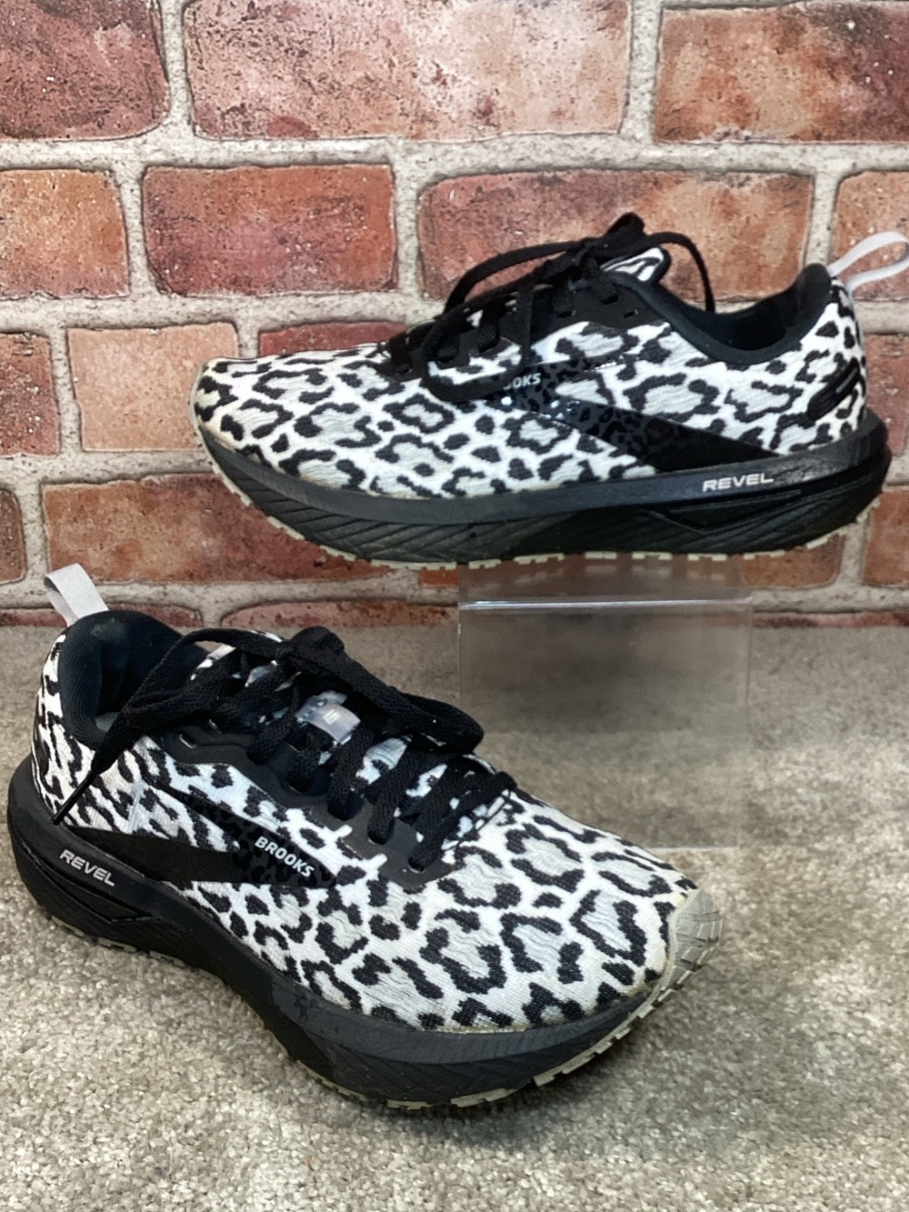 Brooks Revel 6 Run Wild women’s running shoes sneakers size 7.5